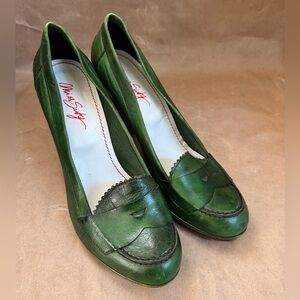 Miss Sixty Green Leather 3.5” Heeled Loafers. Size EU39 (Fits like a 9)